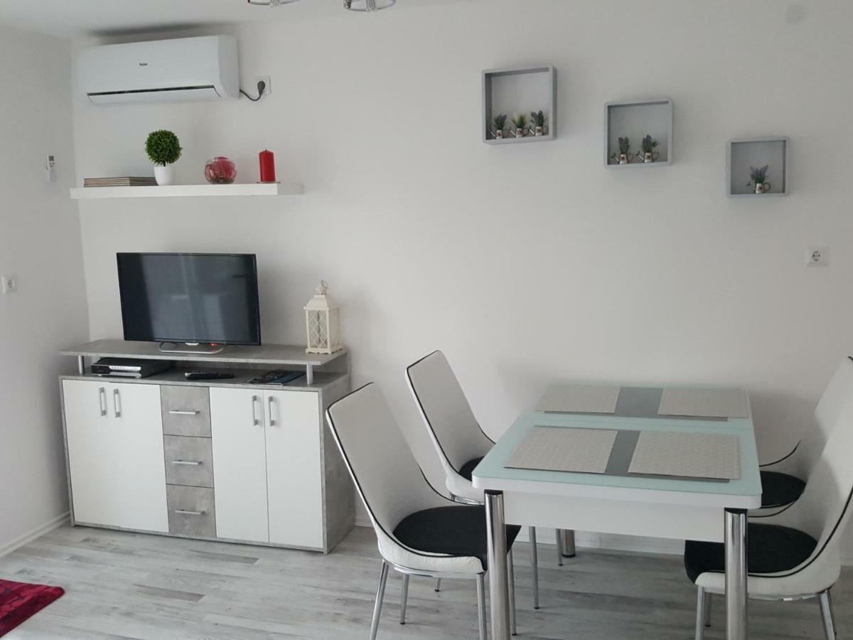 Apartment No1 Korenica Exterior photo